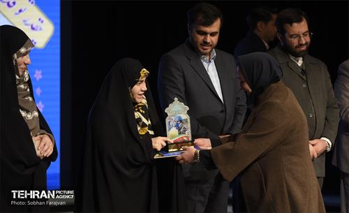 مراسم تجلیل از بانوان مدافع سلامت 30
