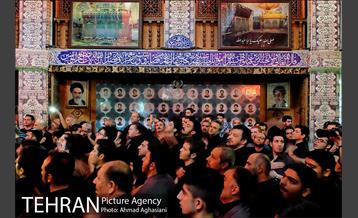 آیین نخل گردانی در تکیه های شمیران 7