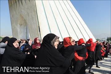 همایش زنگ تحرک و جشنواره بادبادک ها در میدان آزادی 9