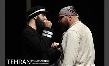 نمایش دشمن مردم‎ 23