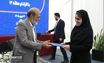 نشست معاون امور مناطق با کارکنان منطقه 13 شهرداری تهران 15