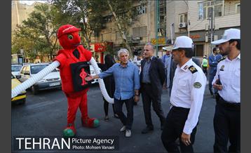 اختتامیه نمایش های خیابانی پویش از خودمان شروع کنیم 1