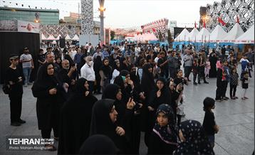 بیست‌ودومین رویداد فرهنگی عطر سیب 10