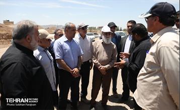 بازدید رئیس شورای شهر از پروژه بزرگراه شهید شوشتری 4