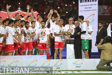 قهرمانی تیم فوتبال پرسپولیس د رقابت‌های جام حذفی فوتبال ایران15