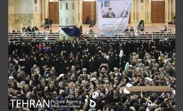 تشییع و خاکسپاری پیکر آیت الله هاشمی رفسنجانی در حرم امام (ره)‎ 6