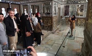 تور تهرانگردی دانشجویان خارجی 40