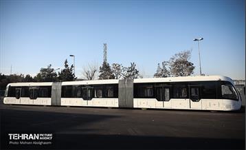 تست تراموای چرخ لاستیکی در تهران 32