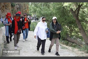 همایش پیاده روی خانوادگی در رود دره فرحزاد 48
