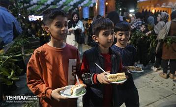 ویژه برنامه «مهمونی شهر» در باغ‌راه حضرت زهرا(س) - 3 24