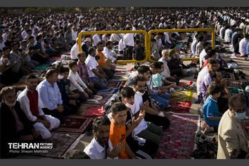 اقامه نماز عید فطر افغانستانی های اهل تسنن مقیم تهران 46