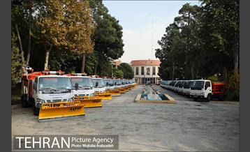 بازدید شهردار تهران از تجهیزات سازمان پسماند صالح آباد 1