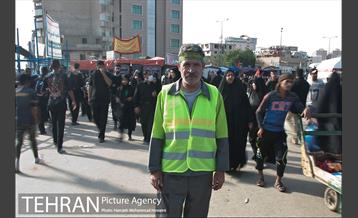 خدمات رسانی نیرو های خادم الحسین (ع) در کربلا 23