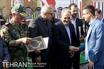 شهردار تهران در آیین نواختن زنگ سال تحصیلی جدید در دبیرستان ماندگار البرز 37