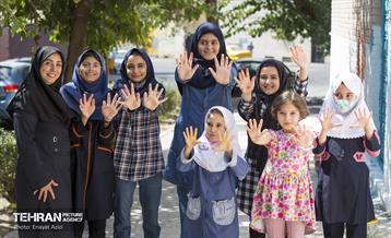 "نقش مهر" بر دیوارهای مدارس پایتخت 5