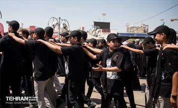 دسته عزاداری گروه سرود نوجوانان راهیان کربلا 1