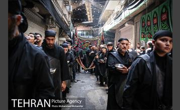 عزاداری تاسوعا در بازار تهران 19