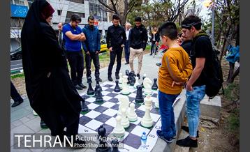 جشنواره نوروزگاه در بلوار کشاورز 6