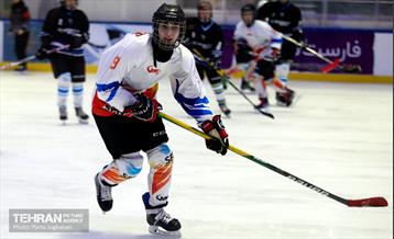 اسکیت هاکی روی یخ زنان 11