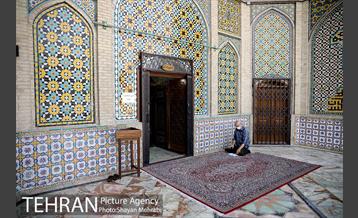 مراسم دعای عرفه در امامزاده زید(ع) بازار 28