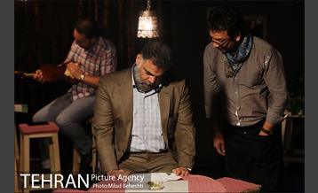 نمایش پای سیب با دارچین اضافه‎ 10