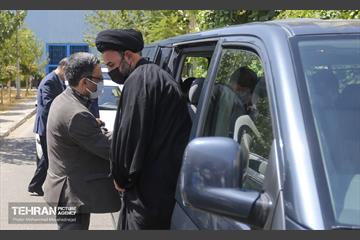 بازدید حجت الاسلام آقامیری از پایانه فتح آباد متروی تهران 1
