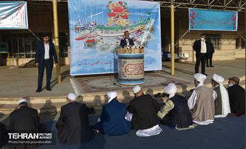 اقامه نماز عید فطر افغانستانی های اهل تسنن مقیم تهران 3