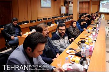نشست صمیمانه رئیس مرکز ارتباطات شهرداری تهران با اصحاب رسانه 28