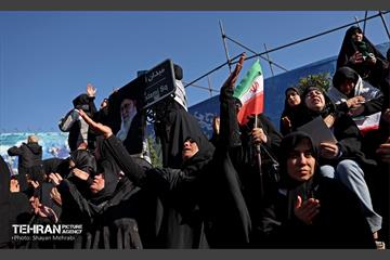 اجتماع مردم تهران در پی شهادت رهبر انقلاب - 1 60