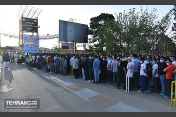 اقامه نماز عید فطر افغانستانی های اهل تسنن مقیم تهران 1