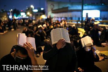 احیای شب بیست و سوم ماه رمضان در حسینیه همدانی‌ها 28