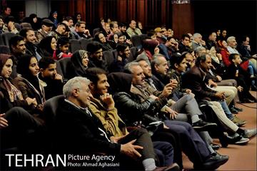 مراسم تجلیل از دانشجویان خانواده های ایثارگران شهرداری 21