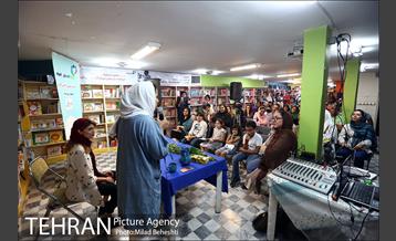 دورهمی صمیمی با ناصر یوسفی در دهکده کتاب بازی و اندیشه 17