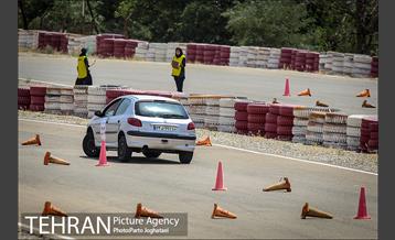 مسابقات اتومبیلرانى اسلالوم بانوان؛ جام مدافعان سلامت 7