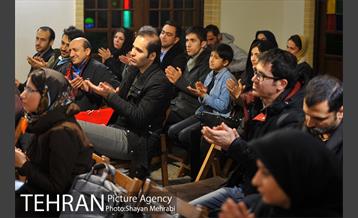 نشست ادبی شب های شعر با حضور محمد علی بهمنی در نگارستان شهر 8