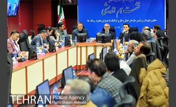 نشست هم اندیشی رئیس سازمان حمل و نقل و ترافیک با مدیران رسانه ها 16