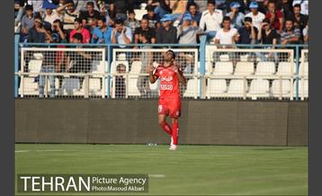 دیدار گسترش فولاد و پرسپولیس در لیگ برتر فوتبال 15