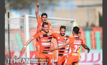 دیدار تیم های سایپا و پیکان 5