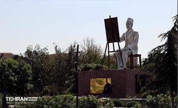 رونمایی مجسمه استاد کمال الملک 1