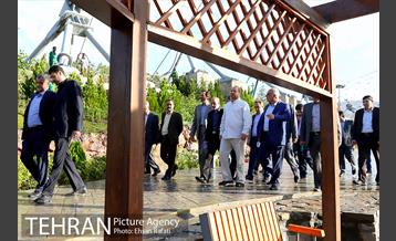 بازدید شهردار تهران از آخرین مراحل ساخت فاز2 باغ پرندگان 18