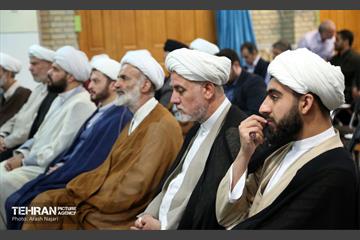 نشست ائمه جماعات با شهردار منطقه 10 38