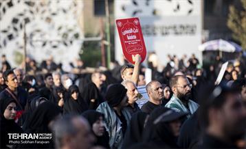 آیین بدرقه جاماندگان اربعین در میدان امام حسین(ع) 28