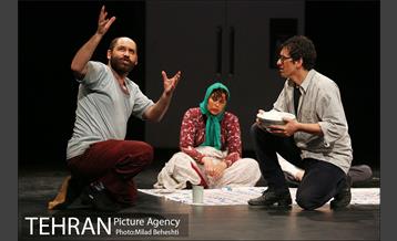 نمایش آوازهای سر شام‎ 13