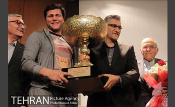 جشن قهرمانی لیگ والیبال و رونمایی از پیراهن تیم ملی