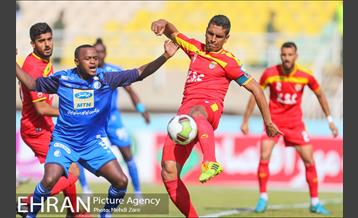 دیدار تیم‌های فولاد خوزستان و استقلال تهران 9