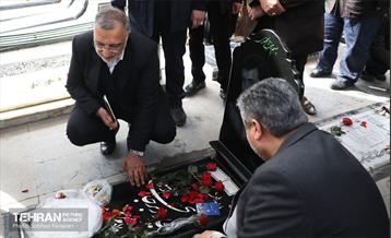 هفتمین سالگرد شهدای آتش‌نشان حادثه پلاسکو 9