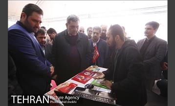 بازدید شهردار تهران از گذر نوآوری در میدان هفت تیر 4