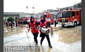 نمایشگاه عملیاتی سازمان آتش‌نشانی 33