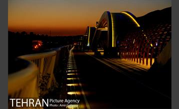 گذر موج دریاچه شهدای خلیج فارس 17