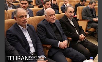 امضای تفاهم نامه همکاری توسعه حمل و نقل ریلی بین وزارت نفت و شهرداری تهران 4